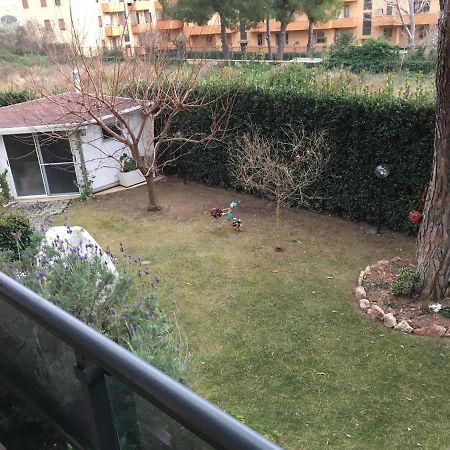 Appartamento Victoria Con Parcheggio Privato Civitavecchia Luaran gambar