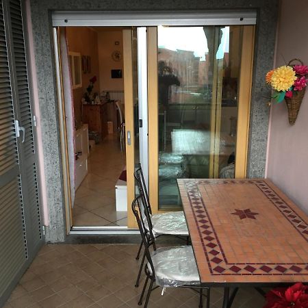 Appartamento Victoria Con Parcheggio Privato Civitavecchia Luaran gambar
